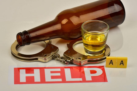 куда обратиться за бесплатной помощью в борьбе с алкоголизмом 
